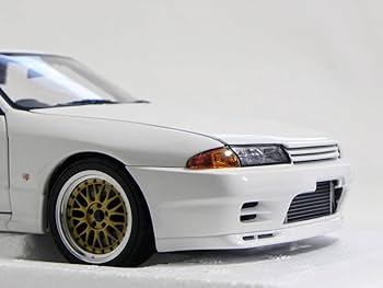 Amazon.co.jp: オートアート 1/18 湾岸ミッドナイト 日産 スカイライン