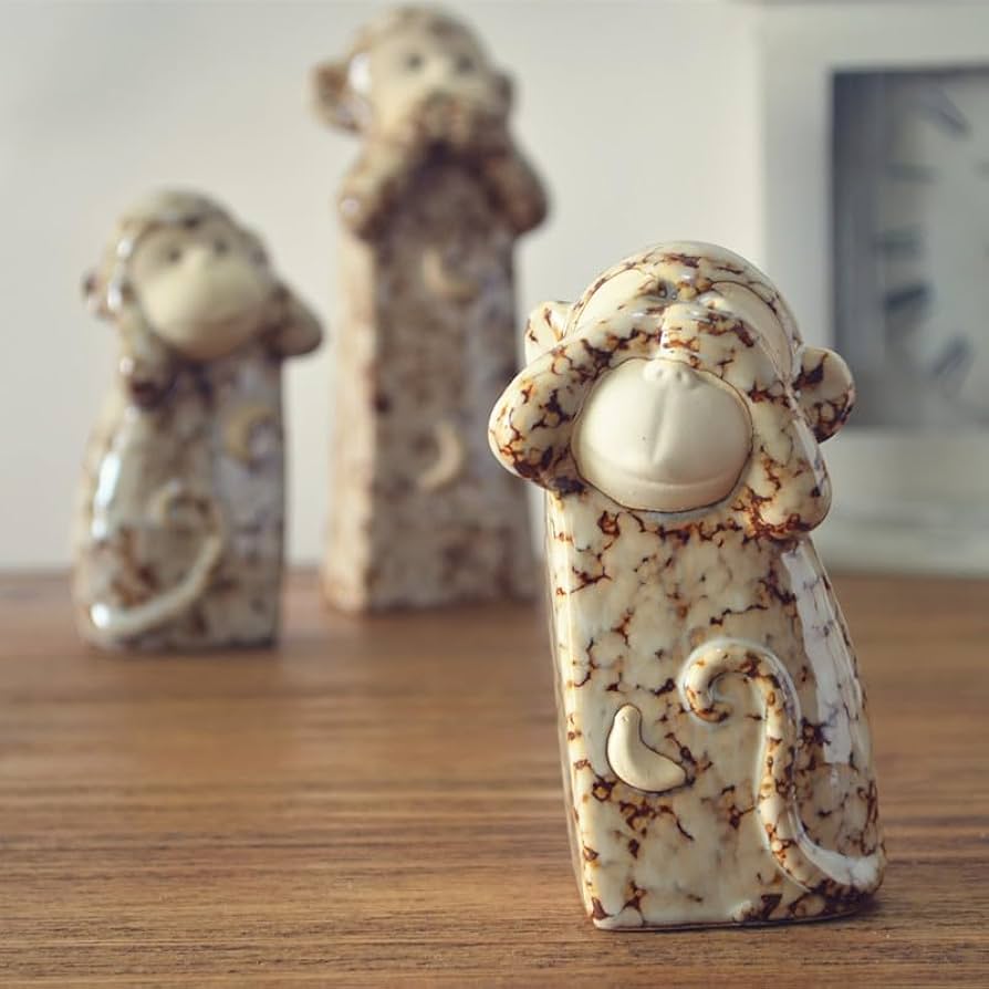 Amazon.co.jp: OBOROZUKI 猿の置物 さんざる 見ざる 聞かざる 言わざる