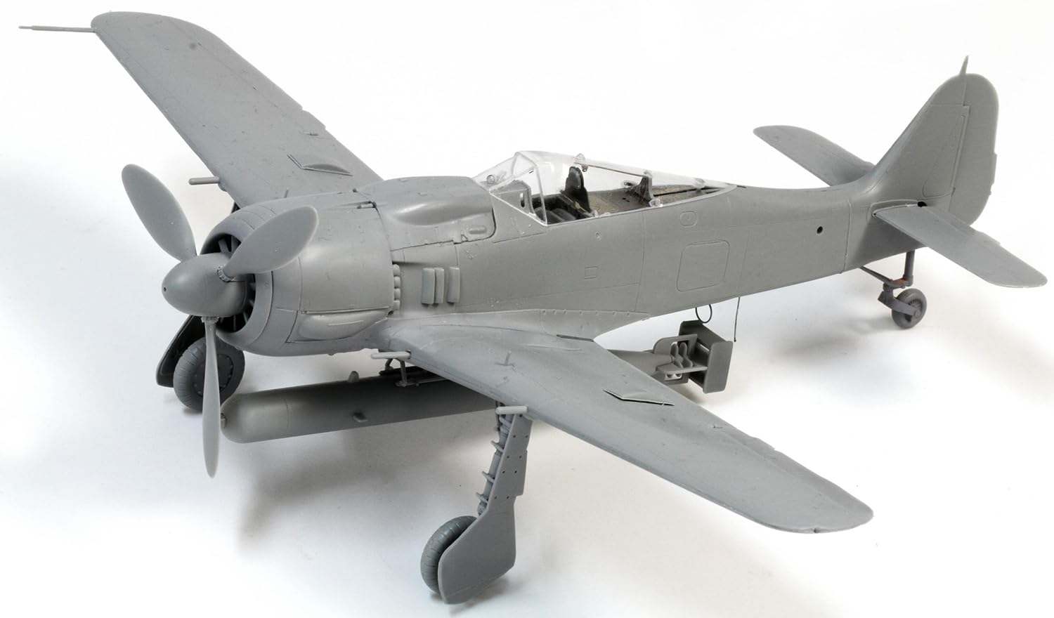 Amazon | ドラゴン 1/48 第二次世界大戦 ドイツ空軍 フォッケウルフ