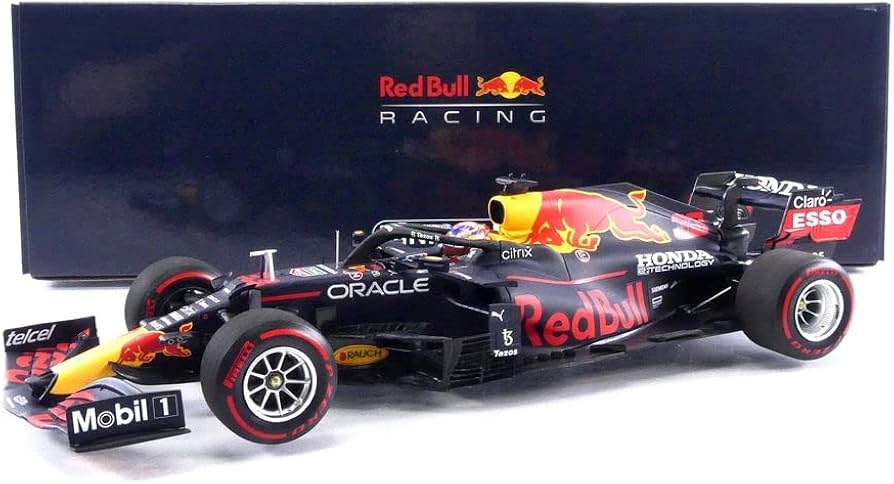 Amazon.com: Minichamps 110211433 1:18 Red Bull Racing Honda RB16B
