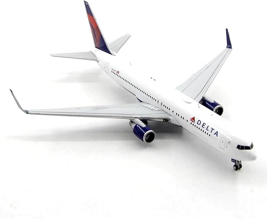 Amazon.co.jp: 飛行機模型飛行機おもちゃの飛行機模型 デルタ航空 B767
