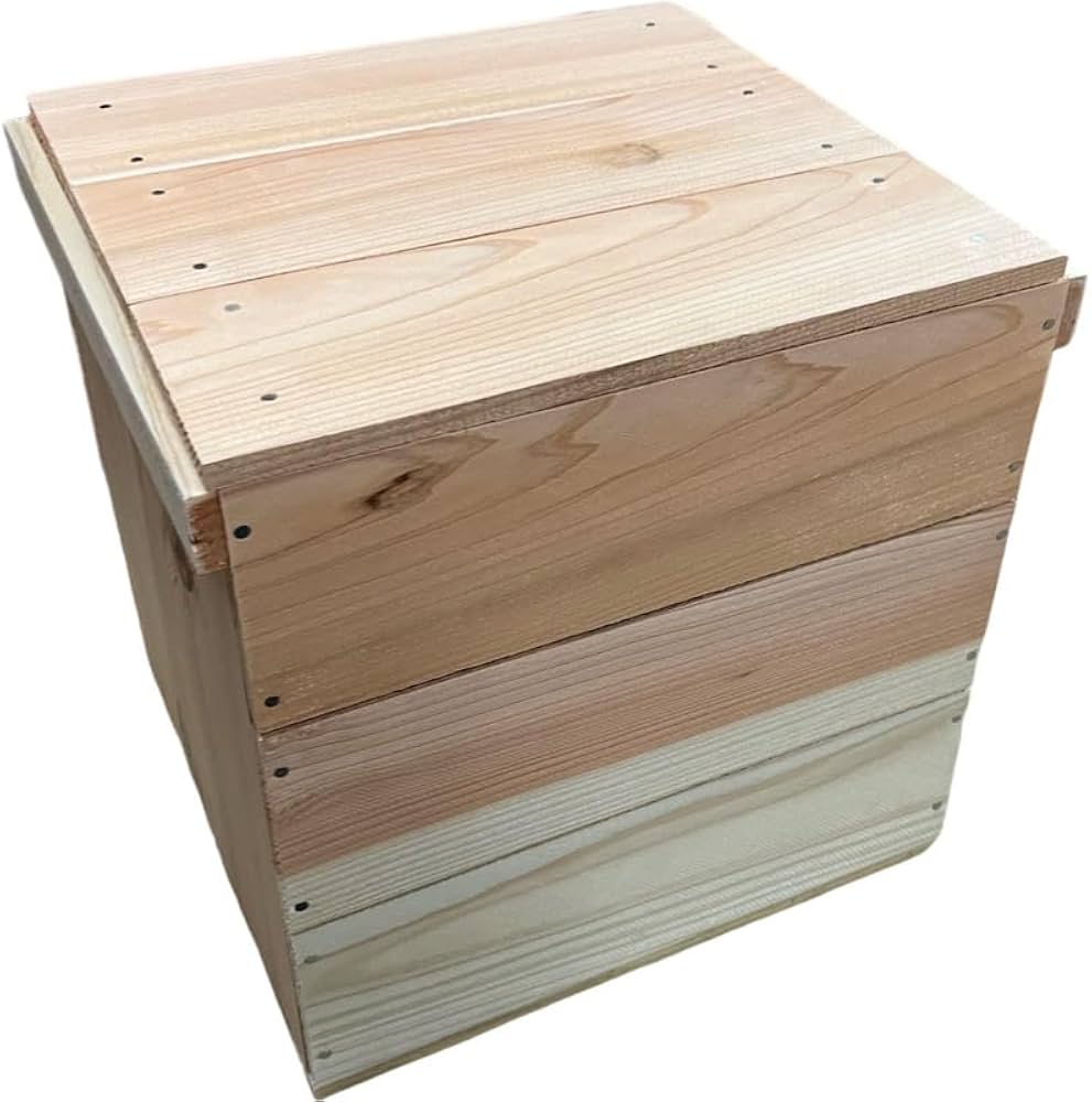 Amazon｜座れる収納 蓋付ウッドボックス(りんご箱幅半分サイズ)青森県
