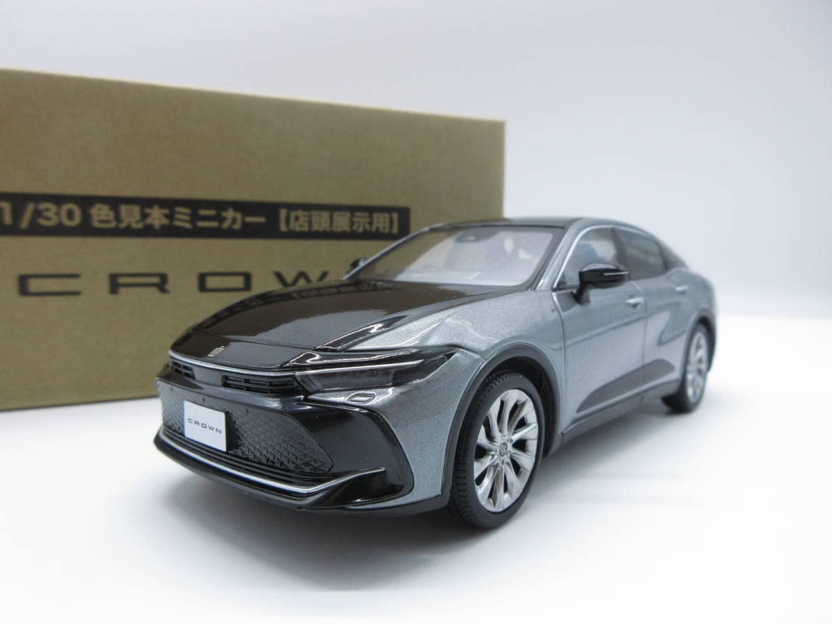 Amazon | 1/30 ミニカー 新型クラウン クラウンクロスオーバー 2022年
