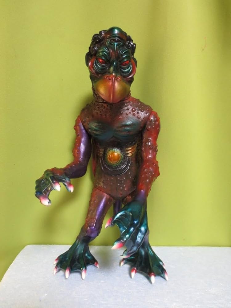 Amazon.co.jp: シカルナ工房 河覇 カッパ 河童 フィギュア 30㎝ : おもちゃ