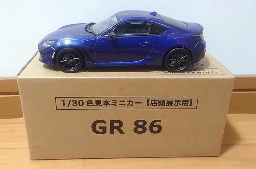 Amazon.co.jp: トヨタ新型GR86 1/30 カラーサンプルミニカー
