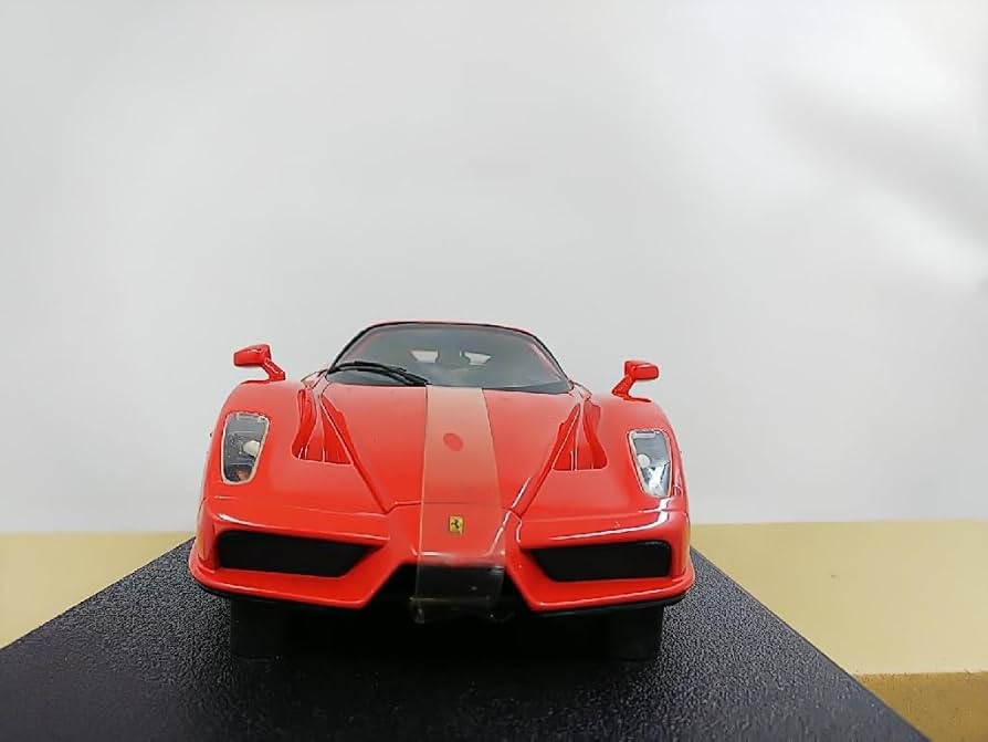 Amazon | □ 1/18 Enzo Ferrari レッド エンツォ・フェラーリ ダイ