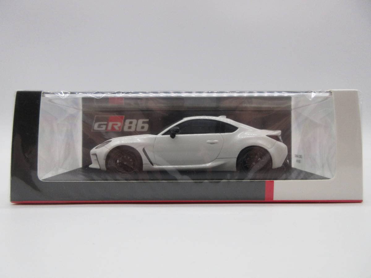 Amazon | 1/43 スパーク 新型GR86 ミニカー GAZOO Racing ディーラー