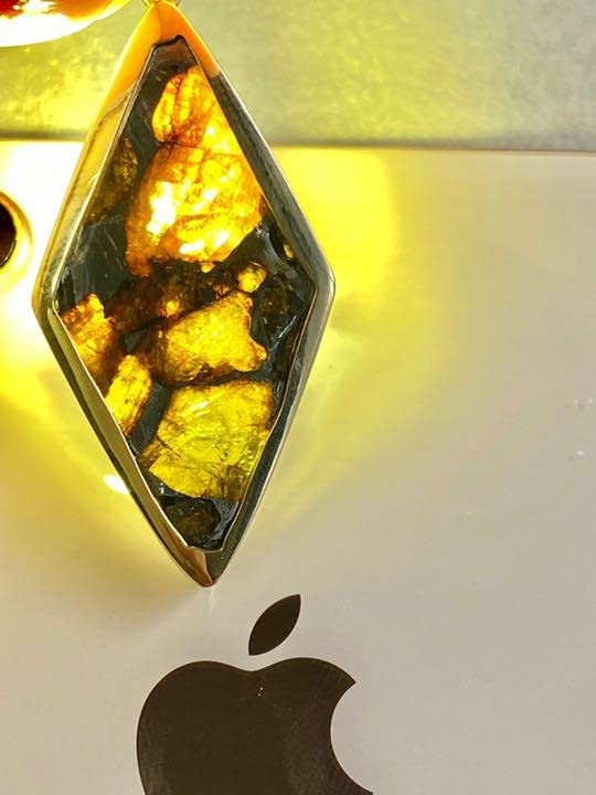 Amazon.co.jp: 希少 入手困難 パラサイト隕石の女王 イミラック隕石