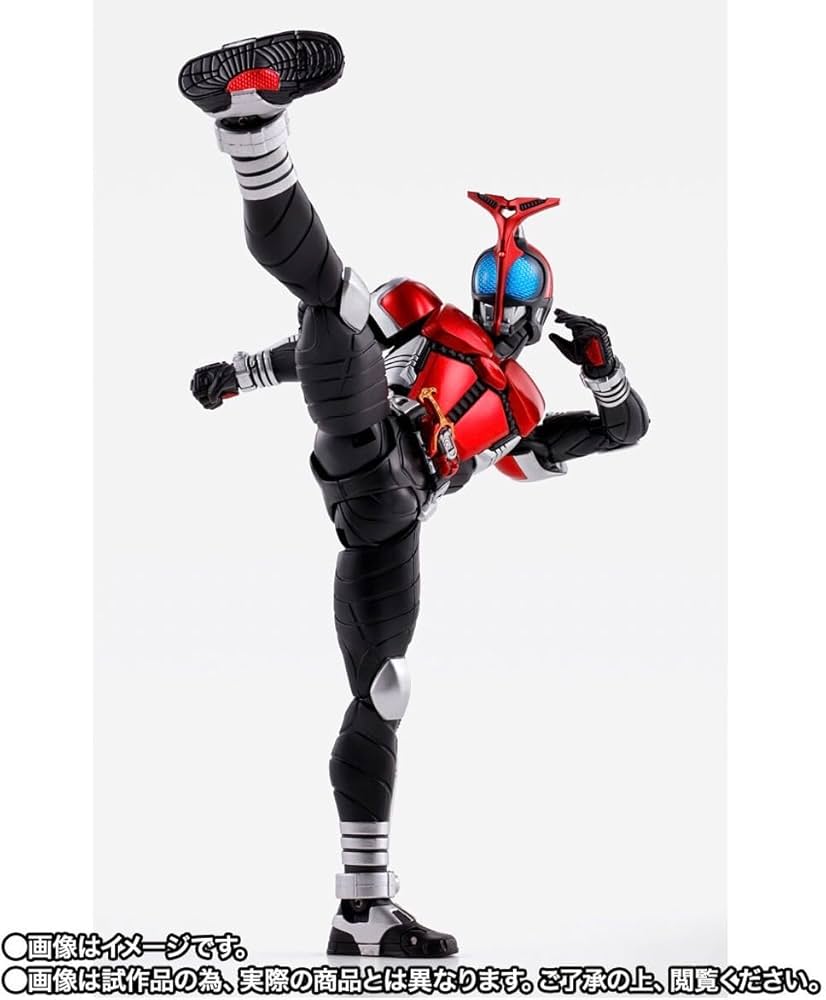 Amazon.co.jp: S.H Figuarts(真骨彫製法)仮 面ライダーカブト ライダー