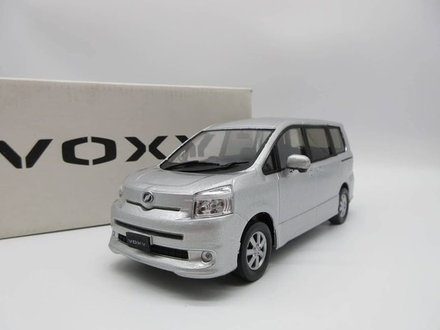 Amazon | 1/24 トヨタ ヴォクシー VOXY 70系 前期 非売品 カラー