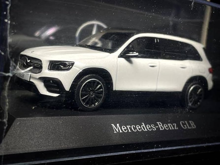 Amazon | メルセデス ベンツ GLB AMGライン 1/43 ミニカー スパーク