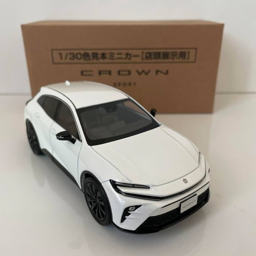 Amazon.co.jp: 新型クラウンスポーツ ミニカー カラーサンプル