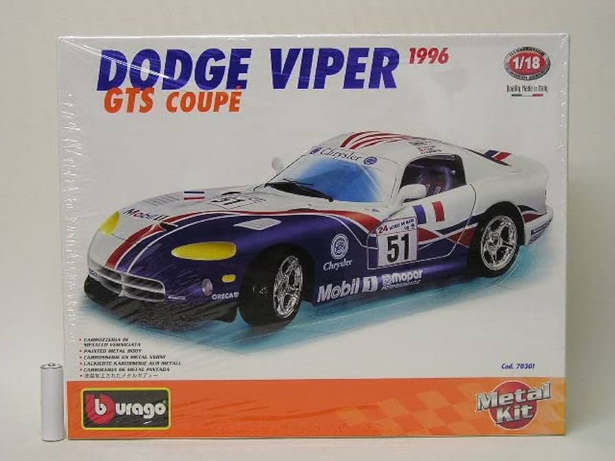 Amazon | □ブラーゴ 1/18 ダッジバイパーGTS クーペ 1996 | ミニカー