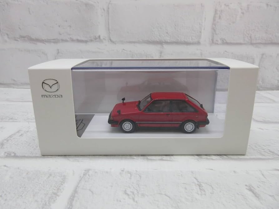 Amazon | ミニカー 1/43 マツダ ファミリア XG レッド ディーラー正規