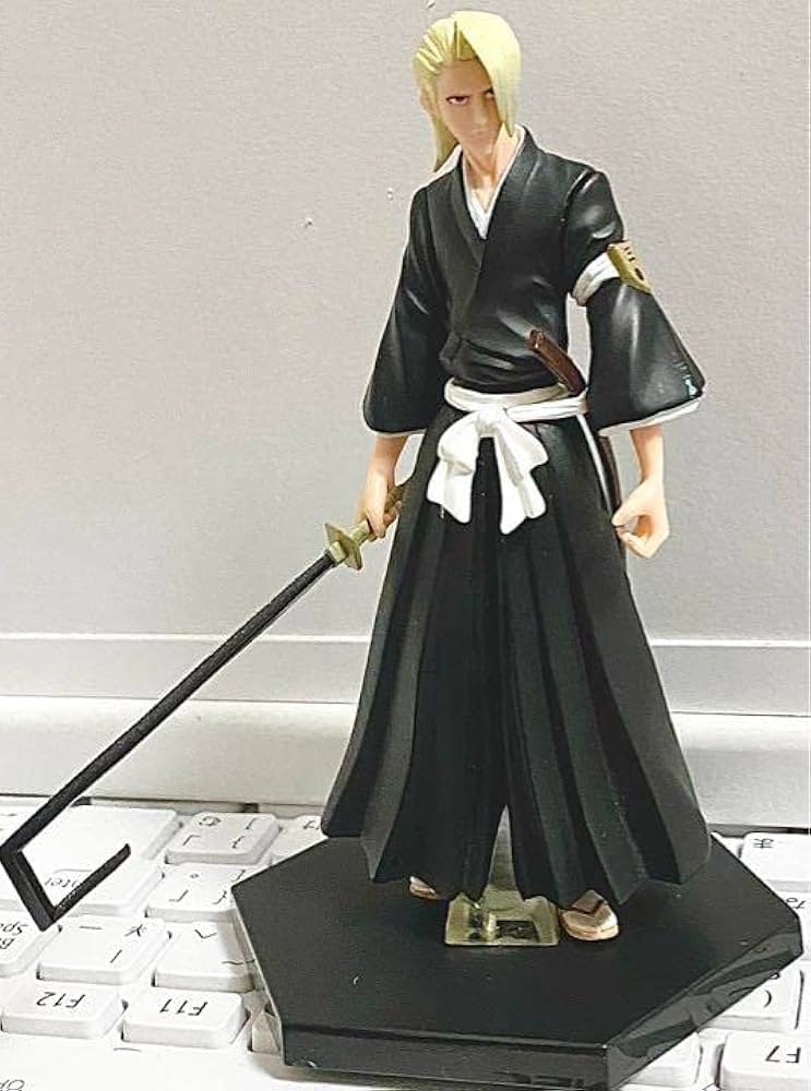 Amazon.co.jp: BLEACH キャラクターズ フィギュア 吉良イヅル : おもちゃ