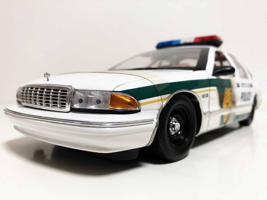 Amazon | UTmodels/Chevyシボレー Capriceカプリス パトカー 1/18 未