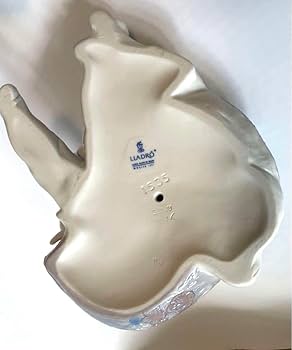 Amazon.co.jp: 絶版品 リヤドロ LLADRO 1535 みんな、おねんねBOX付