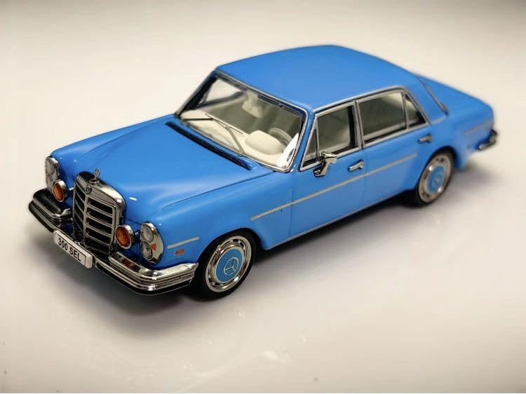 Amazon | 1/64 Liberty64 Benz 300SEL W109 ベンツ 水色 | ミニカー