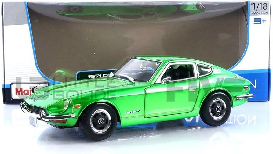 Datsun 240Z 1971 - 1:18 - Maisto : Amazon.ca: Toys & Games