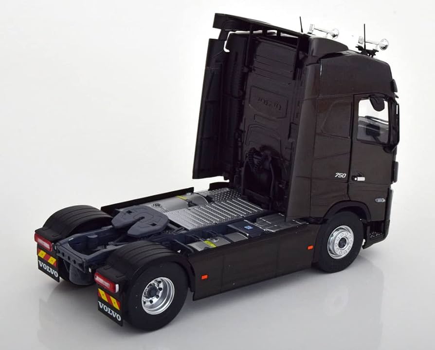 Amazon | solido 1/24 Volvo FH16 Globetrotter XL 2022 ブラック