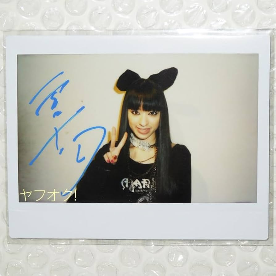 ITZY 直筆サイン入りポラロイド（チェキ）＆フォトカード セット