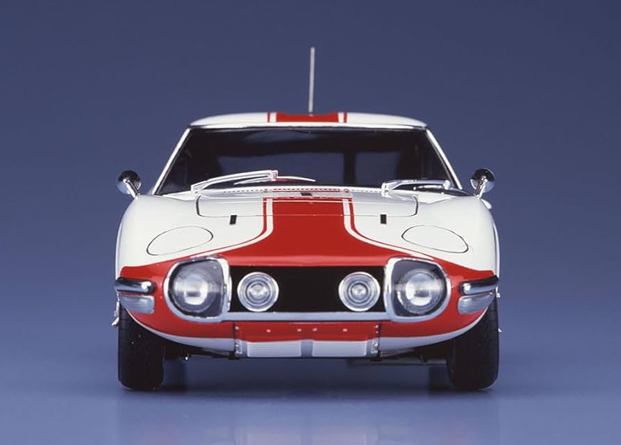 Amazon.com: Hasegawa HR1 1/24 Toyota 2000 GT, 1967 Fuji 24 Stunden