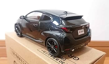 Amazon | トヨタGRヤリス 130 カラーサンプルミニカー プレシャス