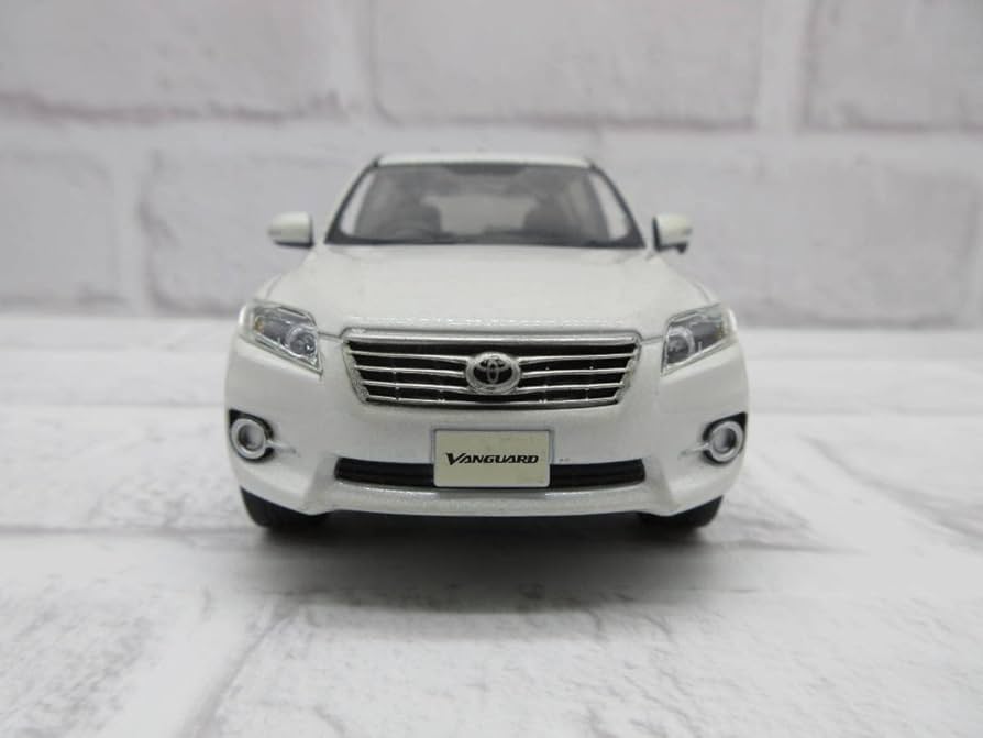 Amazon | ミニカー 1/30 ミニカー ヴァンガード VANGUARD ホワイト