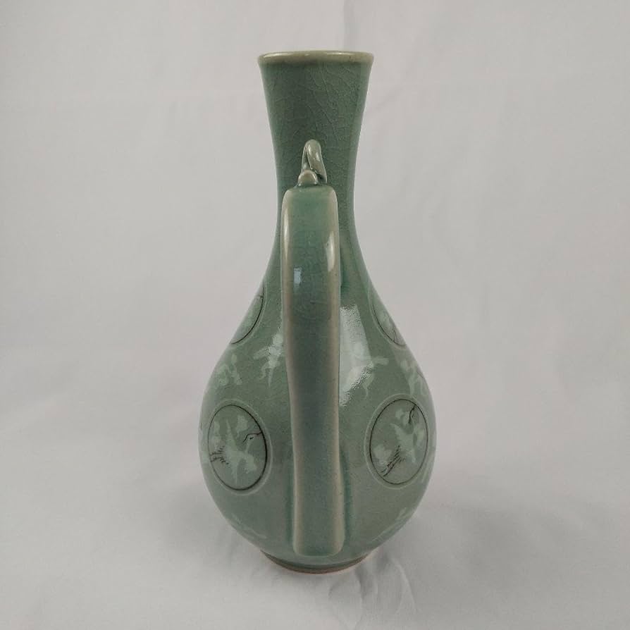 Amazon.co.jp: 高麗青磁雲鶴文水差し 峯岩 韓国人間国宝 高麗青磁 韓国