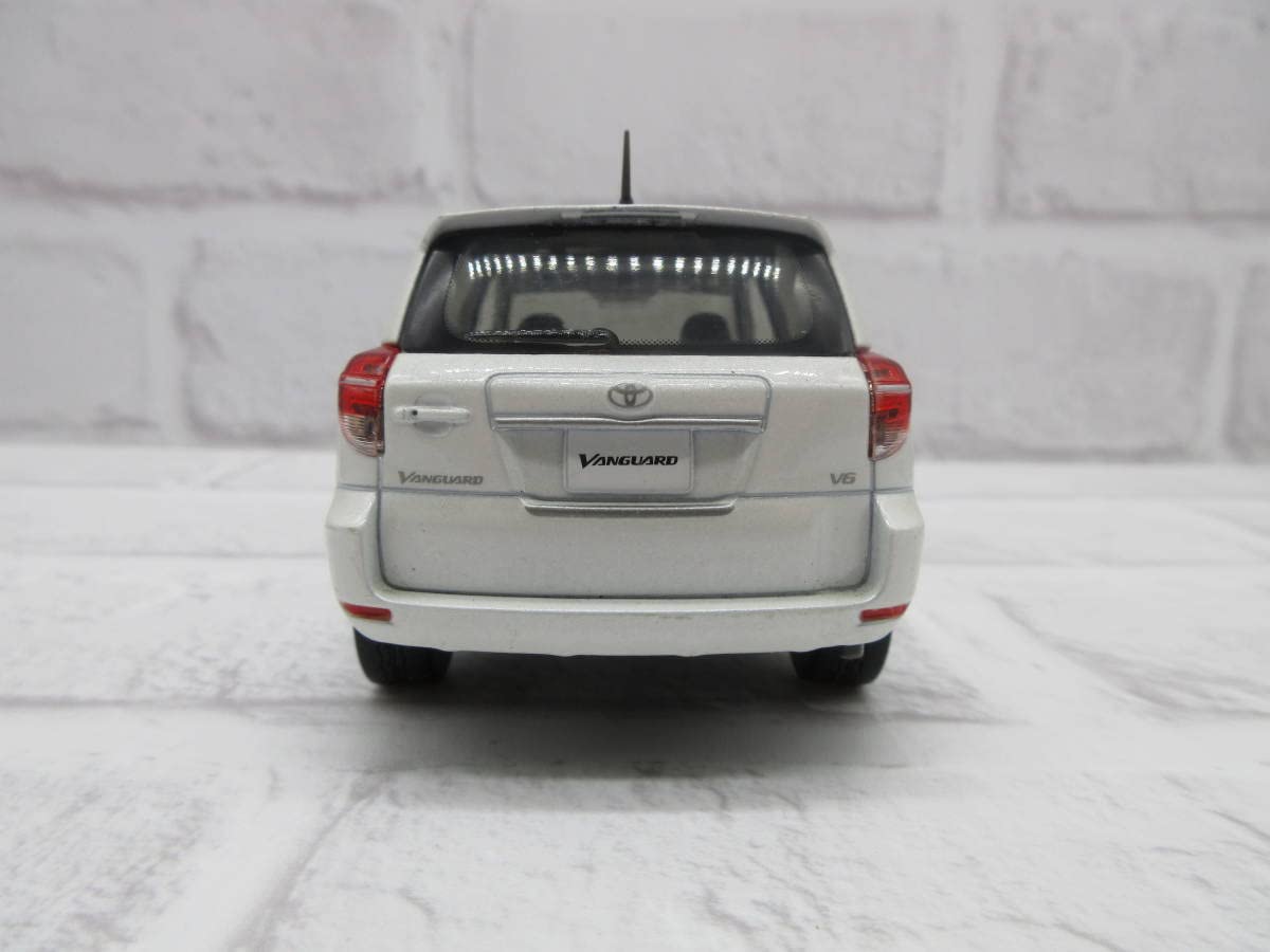 Amazon | ミニカー 1/30 ミニカー ヴァンガード VANGUARD ホワイト