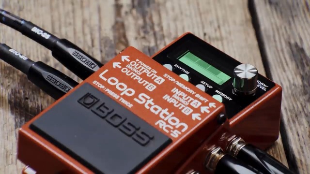 Amazon.com: Boss RC-5 Loop Station Bundle with Gearlux Power