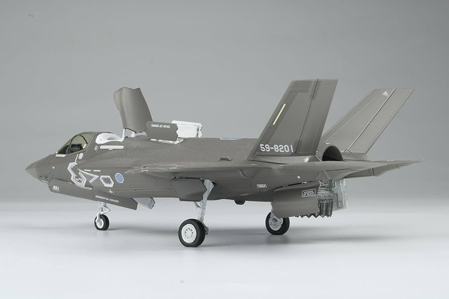 Amazon | プラッツ 1/72 航空自衛隊 F-35B ライトニングII 新田原基地