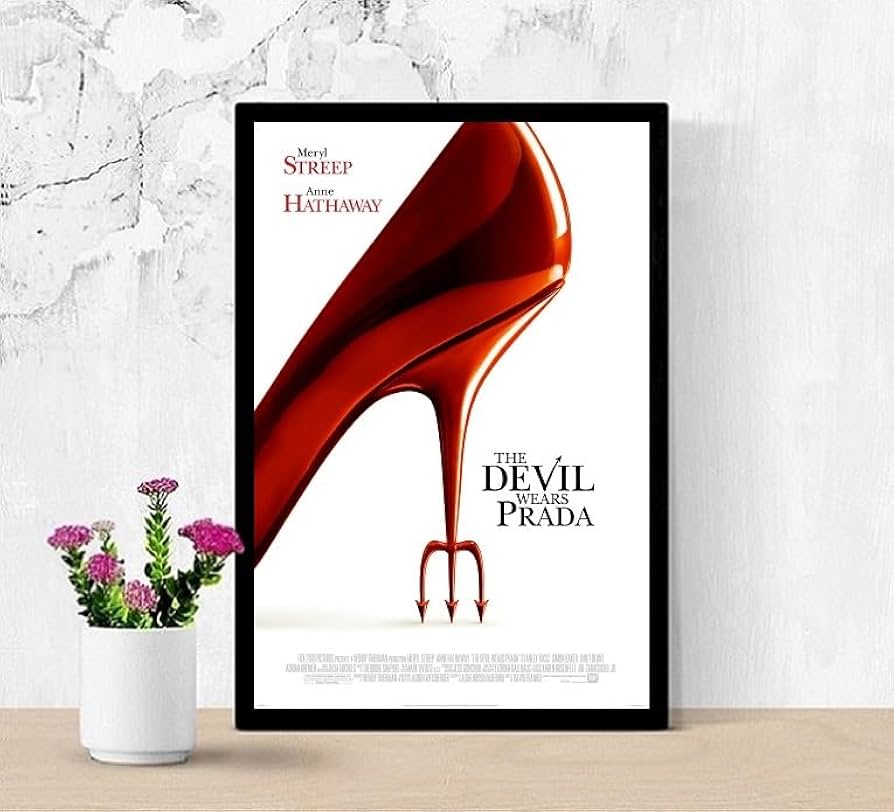 Amazon.co.jp: 【フレーム付-黒-】 映画ポスター プラダを着た悪魔