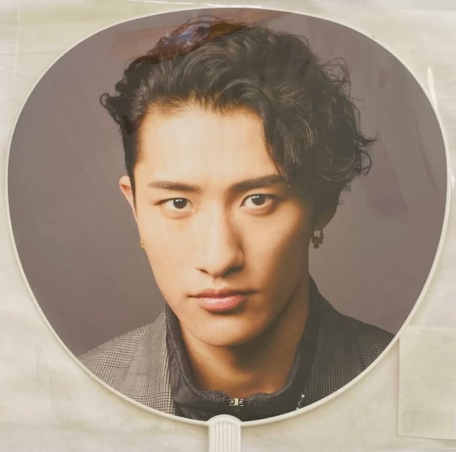 Amazon.co.jp: Snow Man 【 ジャンボうちわ （ 岩本照 ） 】 1st DOME