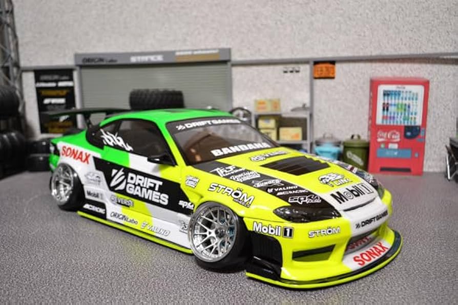 Amazon.co.jp: アディクション製 S15 SILVIA ORIGIN LABO 雷神 : おもちゃ