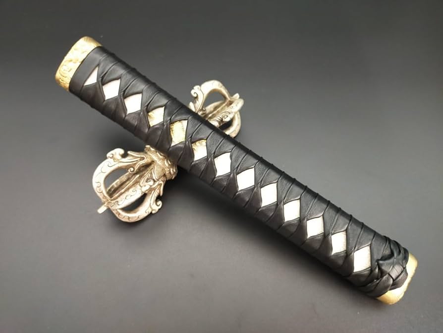 Amazon.co.jp: 高級日本刀柄 高級大刀柄 目釘付 居合刀用 長約26CM 本