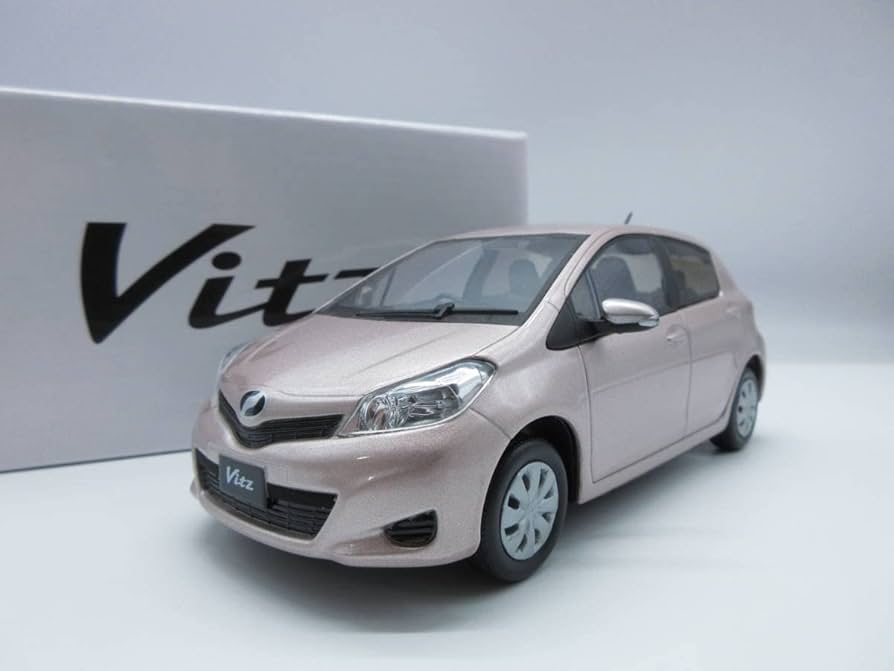 Amazon | 1/24 ミニカー 3代目ヴィッツ Vitz カラーサンプル 非売品