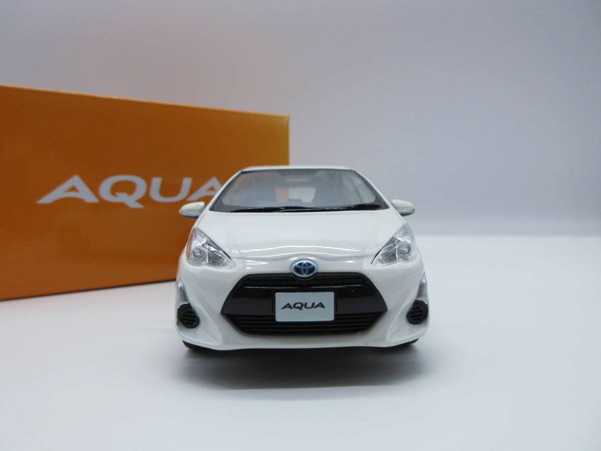 Amazon | 1/30 ミニカー アクア AQUA 中期 カラーサンプル 非売品