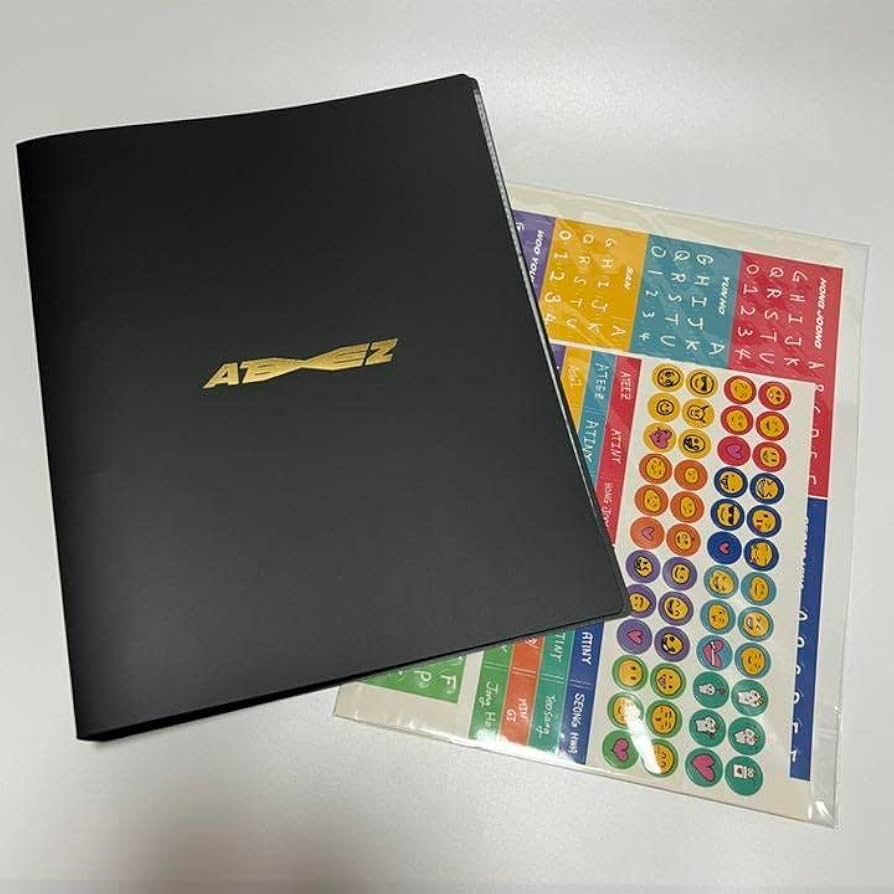 Amazon.co.jp: ATEEZ 日本FC入会特典 トレカファイル : おもちゃ