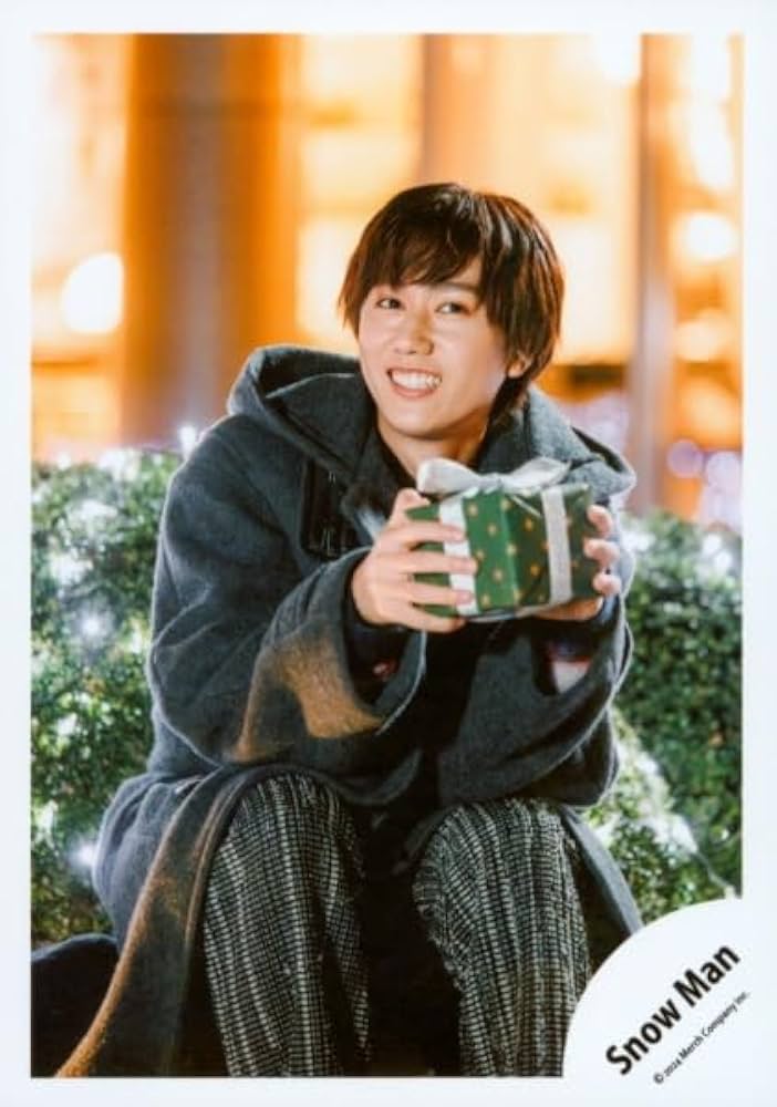 Amazon.co.jp: Snow Man 公式 生 写真（阿部亮平）SM03187 : ホビー