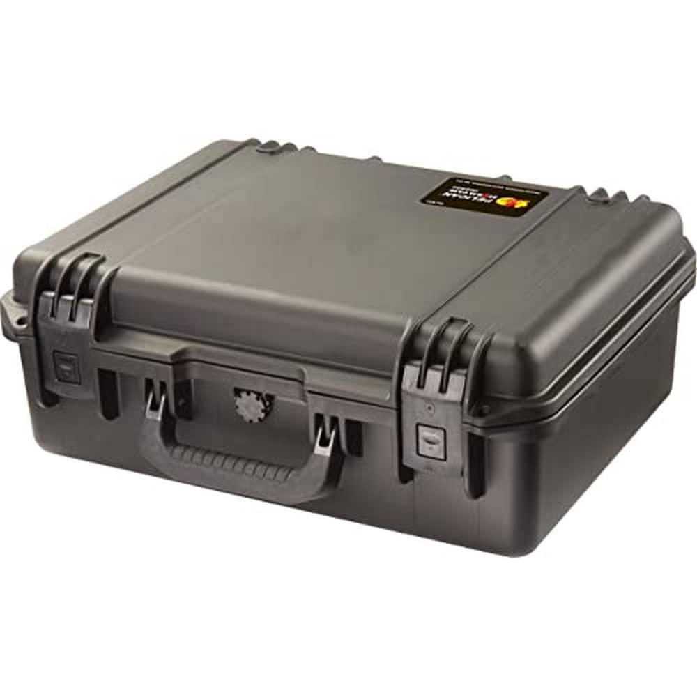 Amazon.com: Pelican Storm iM2400 Case With Foam (Black) : Sports
