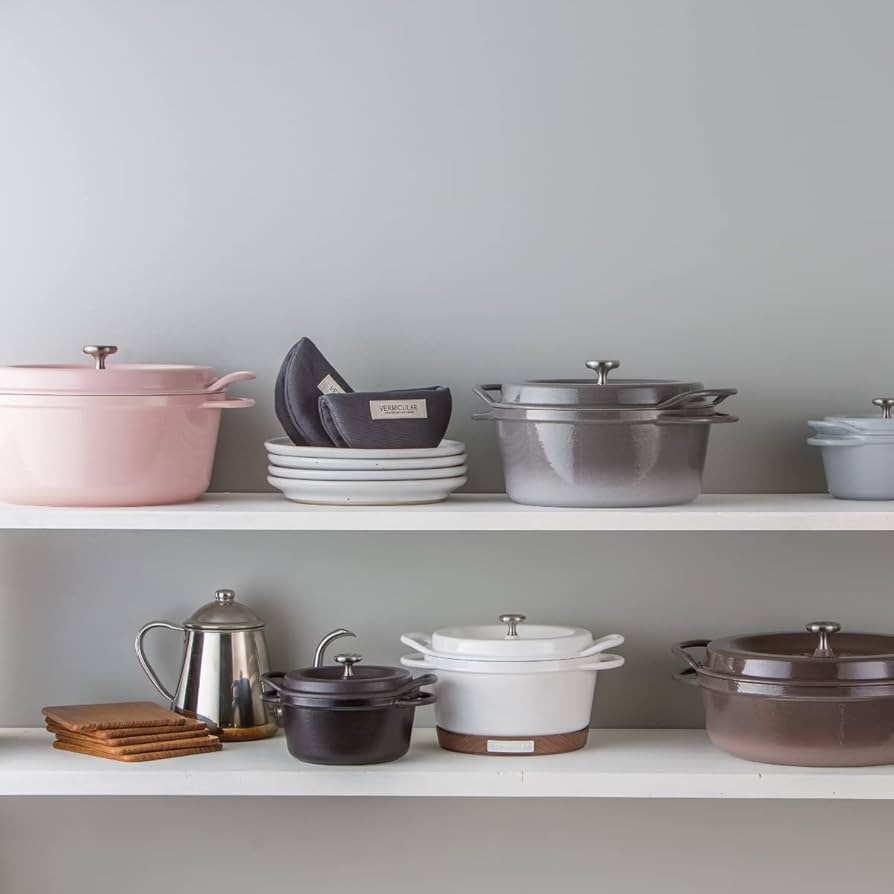 Amazon｜バーミキュラ 鋳物ホーロー鍋 18cm パールグリーン 無水調理