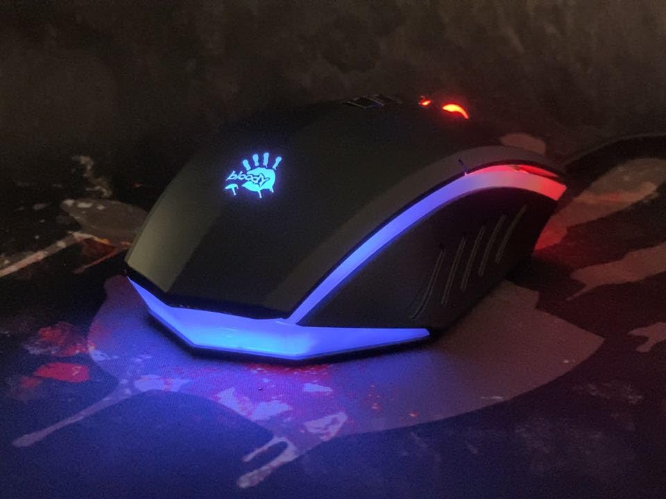 Amazon.com: Bloody A70x Optical Gaming Mouse with Light Strike (LK