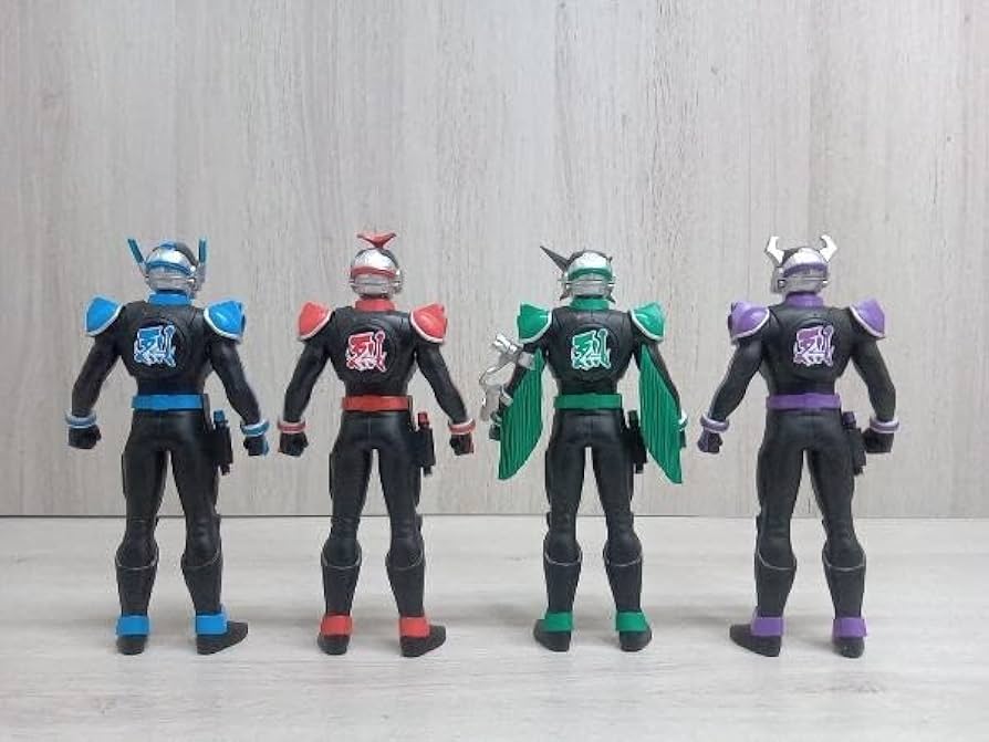 Amazon.co.jp: フィギュア 海洋堂 スーパー銭闘 純烈ジャー 4体セット