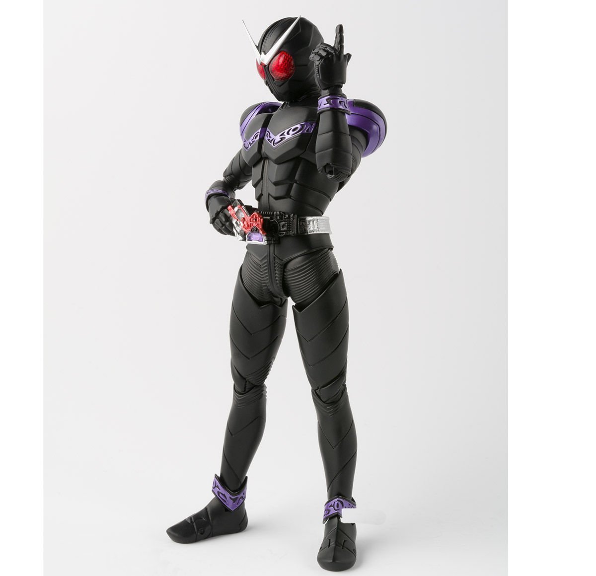 Amazon.co.jp: BANDAI S.H.フィギュアーツ(真骨彫製法) 仮面ライダー