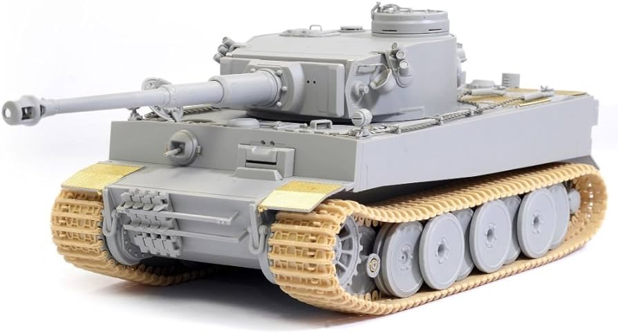 Amazon.com: Dragon Models 1/35 Tiger I, Initial Production s.Pz