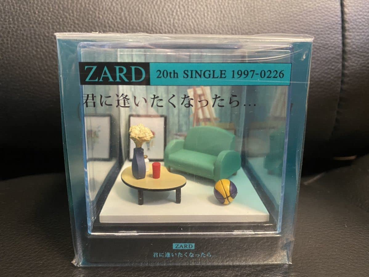 Amazon.co.jp: ZARD○ジオラマ○2個セット○坂井泉水 303 : ホビー