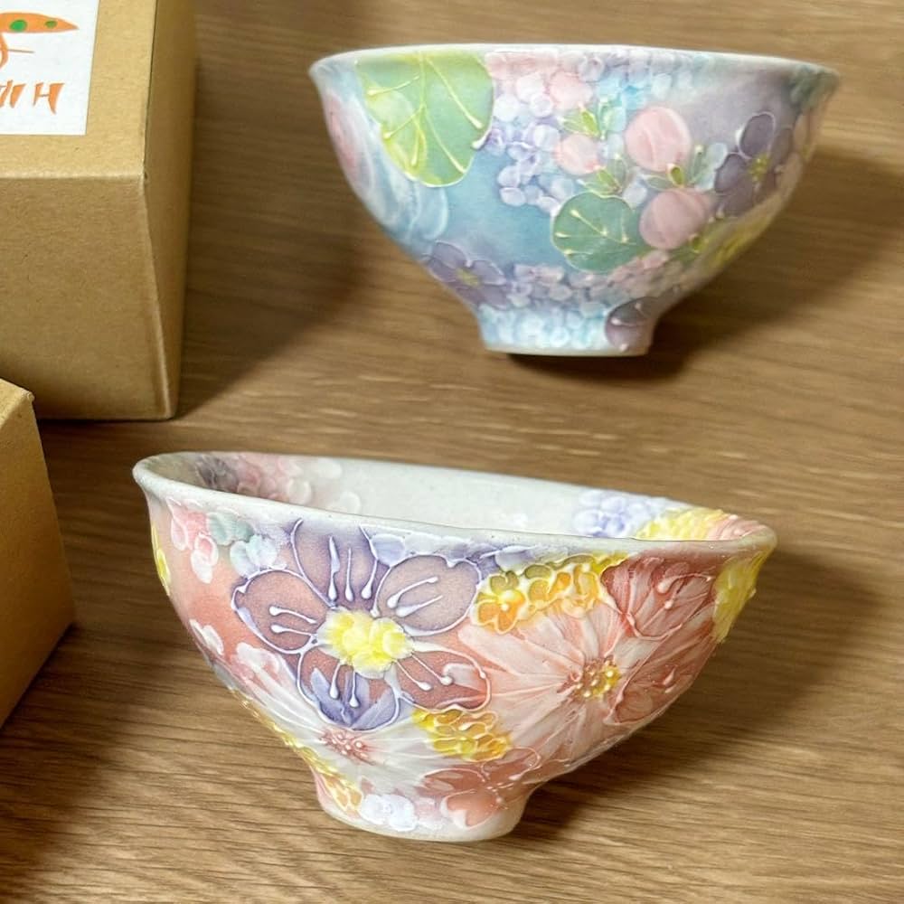 Amazon.co.jp: ゆずりは工房 瀬戸焼 紅彩花間取 彩ばら花紋 飯碗 2つ