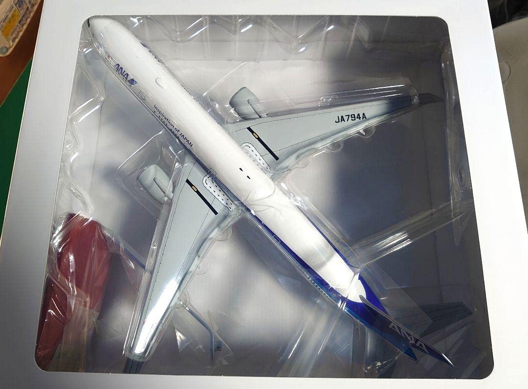 Amazon.co.jp: 全日空商事 1/200 ANA B777-300ER JA794A : おもちゃ