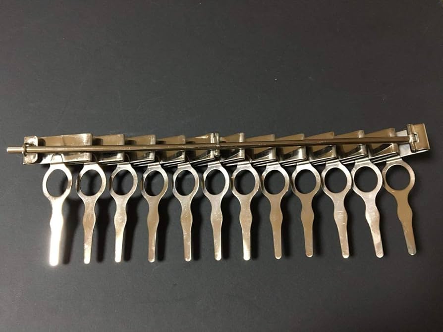 Amazon.co.jp: 日本軍 勲章吊金具 12連 精巧複製品 日本陸軍 日本海軍